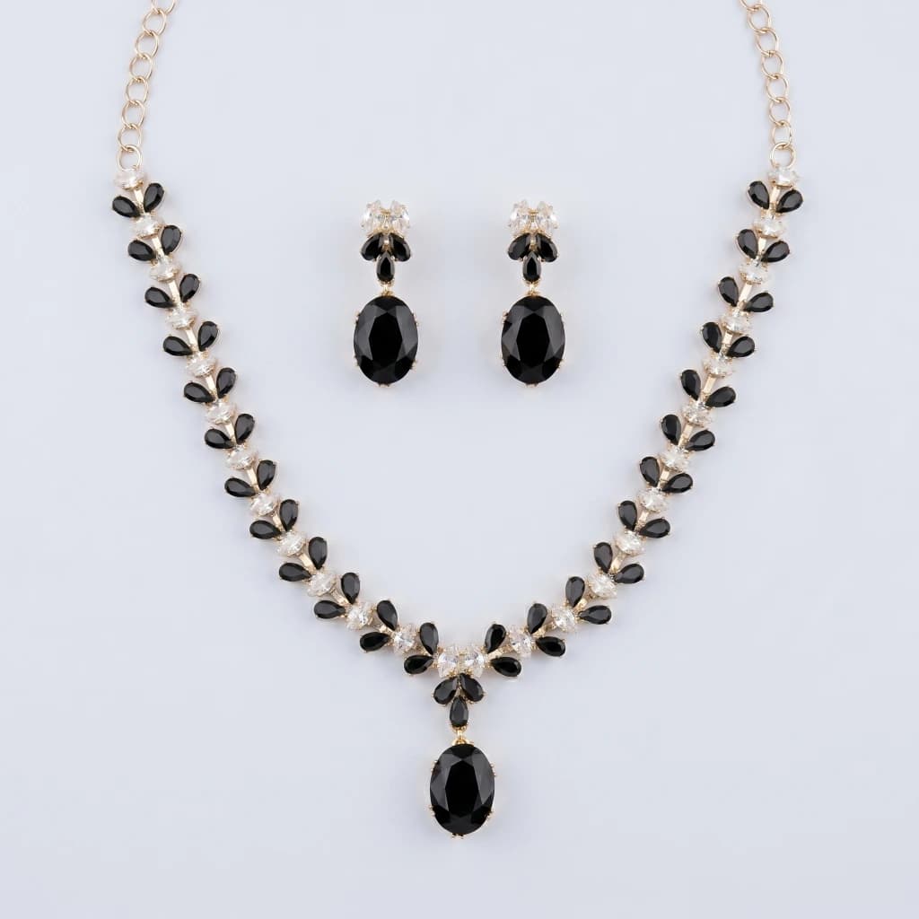 Veda Noir Royale Necklace Set image 2
