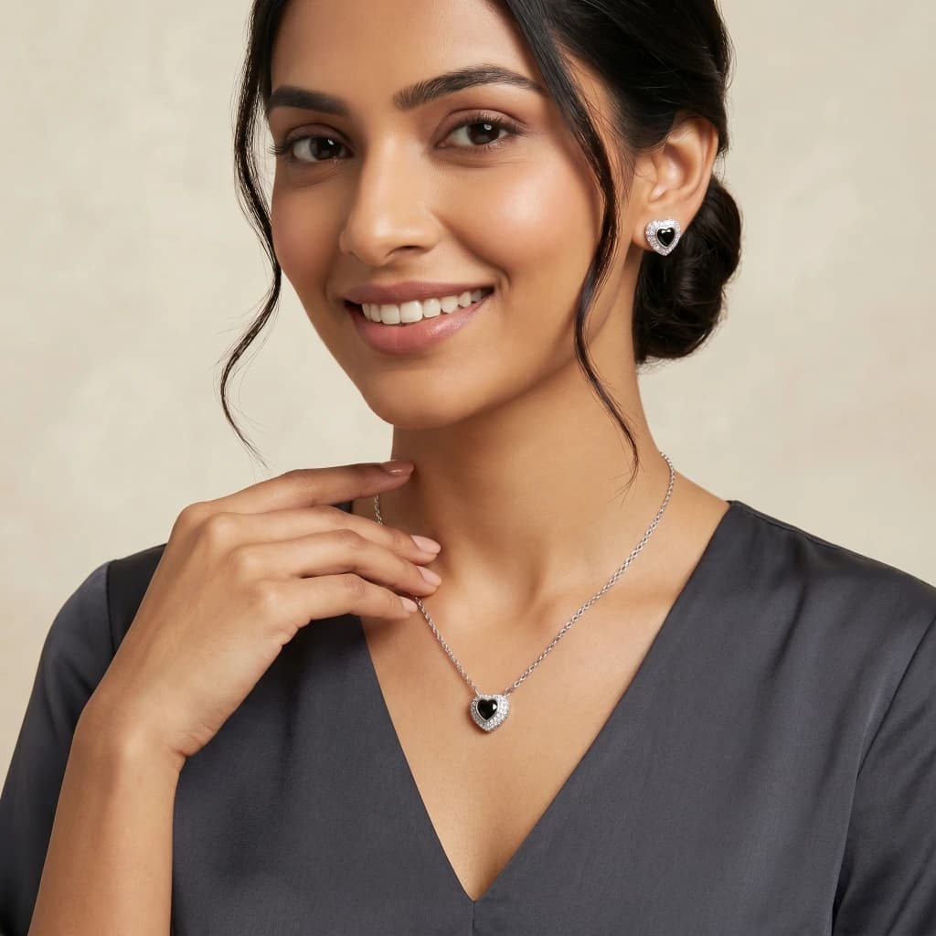 Kaira Onyx Heart Suite Necklace & Earring Set image 1
