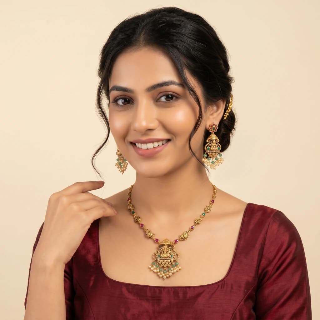 The Padmashri Temple Necklace Set image 3