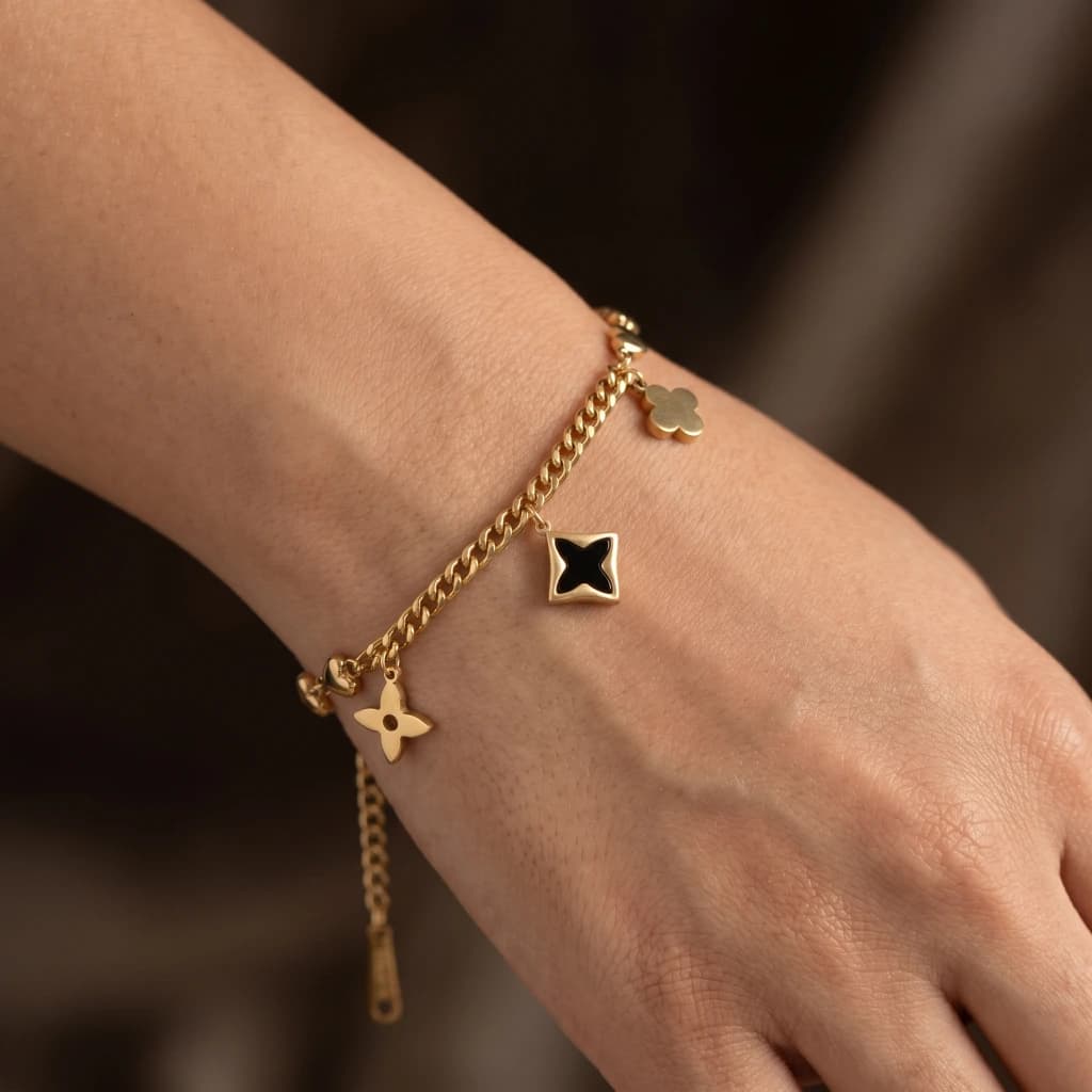 QDORA Gold Heart Star Charm Chain Bracelet image 1