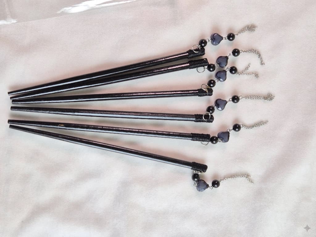 QDORA Black Heart Dangling Hair Stick Pin image 1