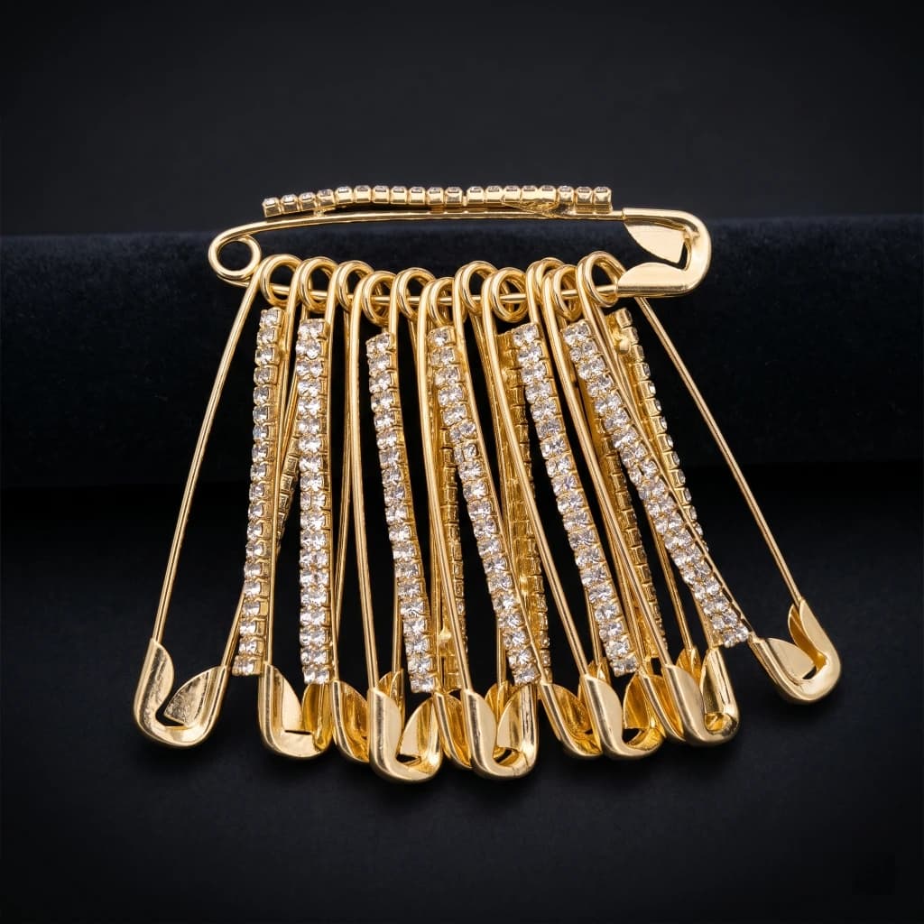 QDORA Gold Crystal Safety Saree Pin image 2