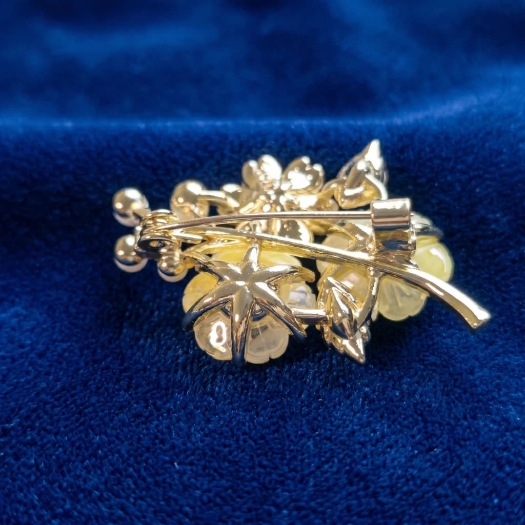 QDORA Large Gold Yellow Floral Saree Brooch image 2