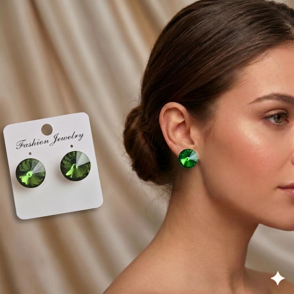 QDORA Green Crystal Solitaire Studs image 1