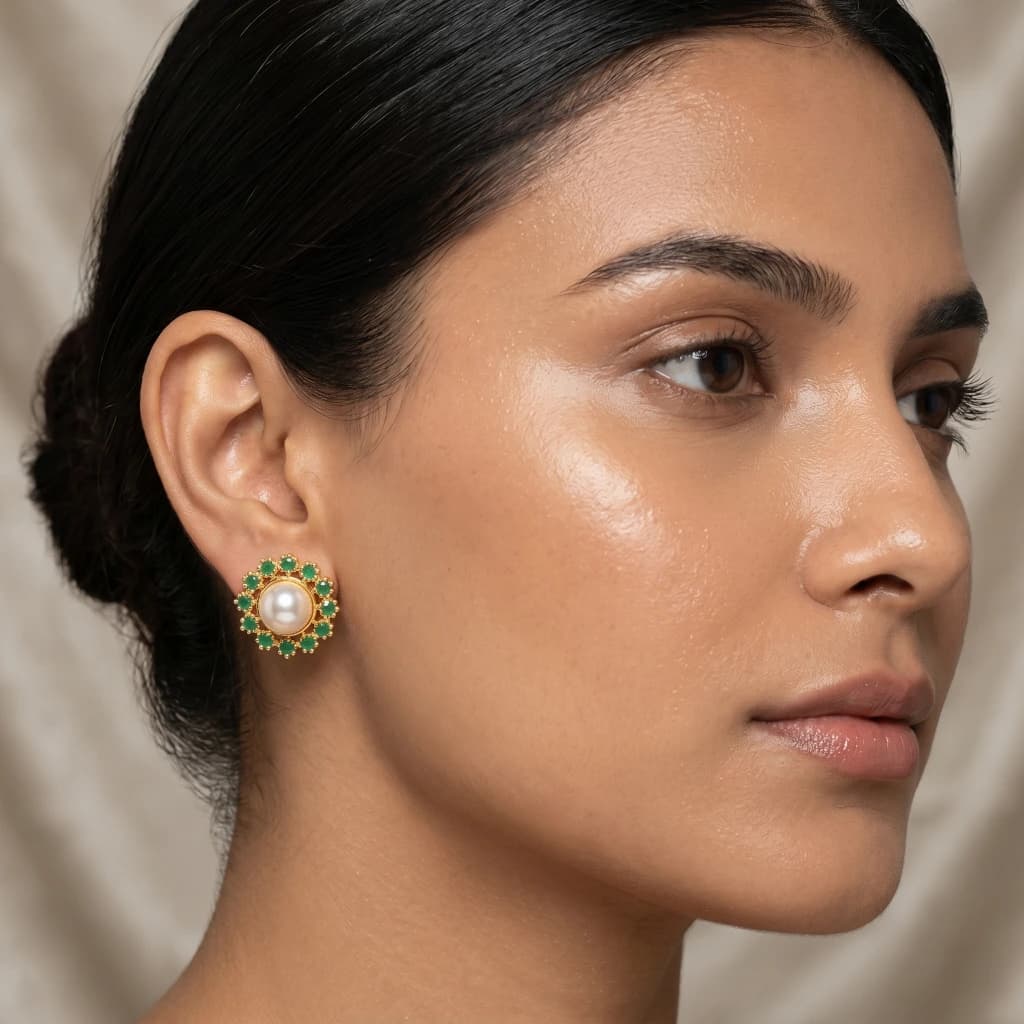 QDORA Gold Green Emerald Pearl Halo Studs image 1